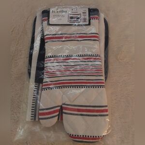 🌺 NWT Textilia 3-Piece Striped Apron & Oven Mitt Set